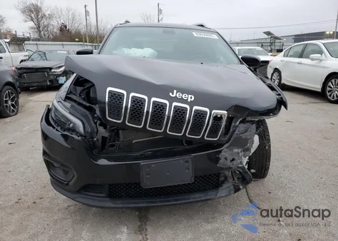 2019 Jeep Cherokee Latitude из США, поврежденный, VIN 1C4PJLCB8KD457953
